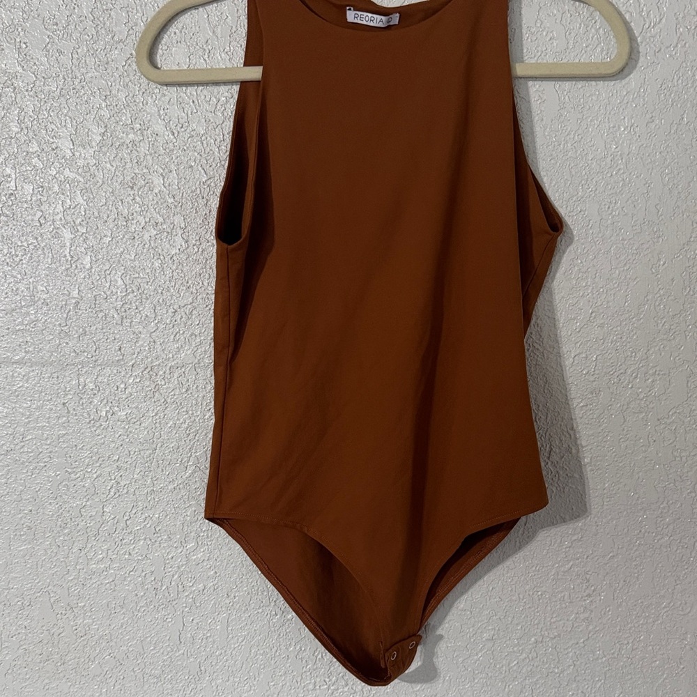 ReoRia Tan Sleeveless Top